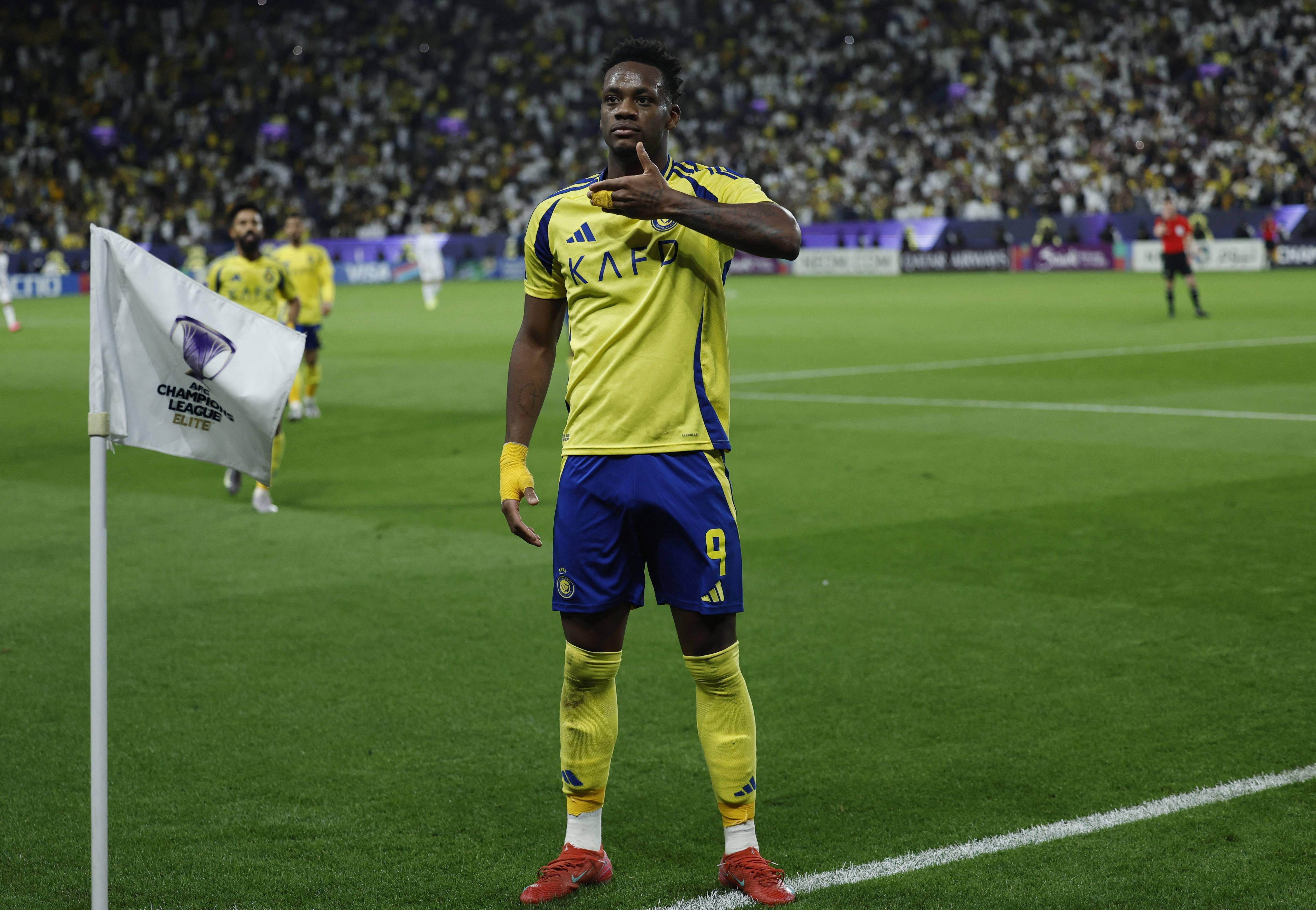 包含费耶诺德训练开放日,转会期临场应变引欢呼,NBA总决赛在即,年轻球员得到机会的词条 包含费耶诺德训练开放日,转会期临场应变引欢呼,NBA总决赛在即,年轻球员得到机会的词条