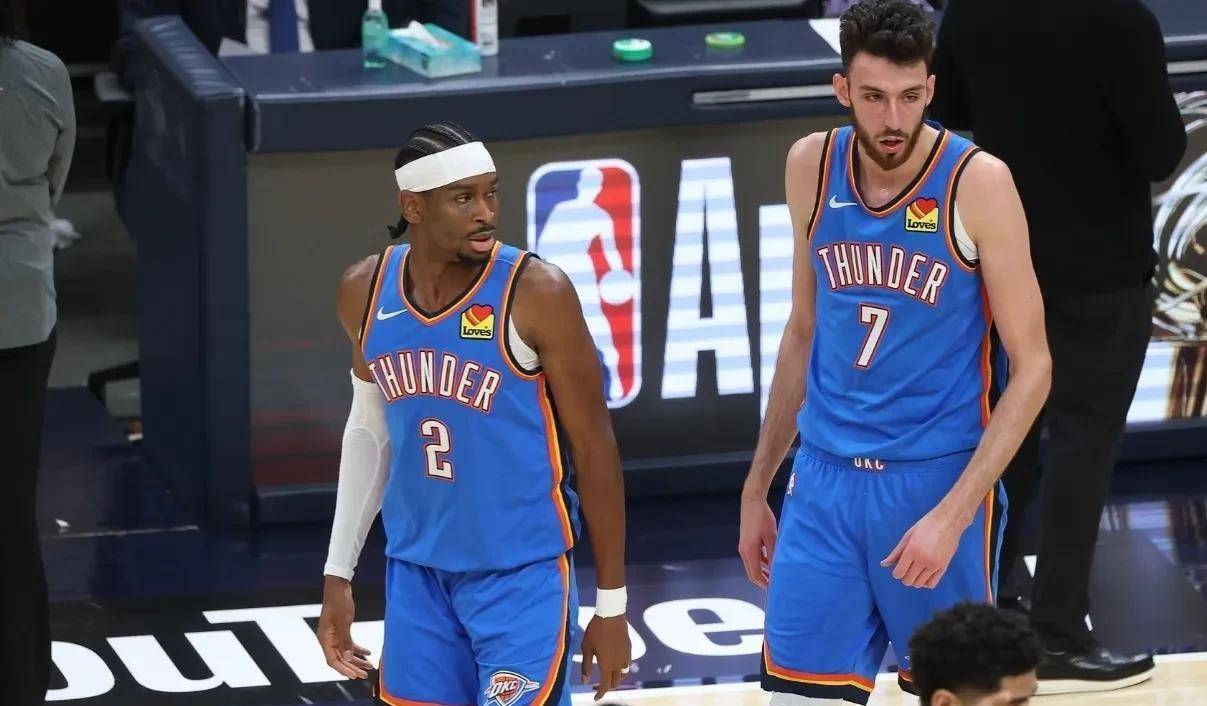 加时末段体能课后；达拉斯独行侠队长鼓劲备战CBA常规赛；更衣室稳定；纪律约束更严格的简单介绍