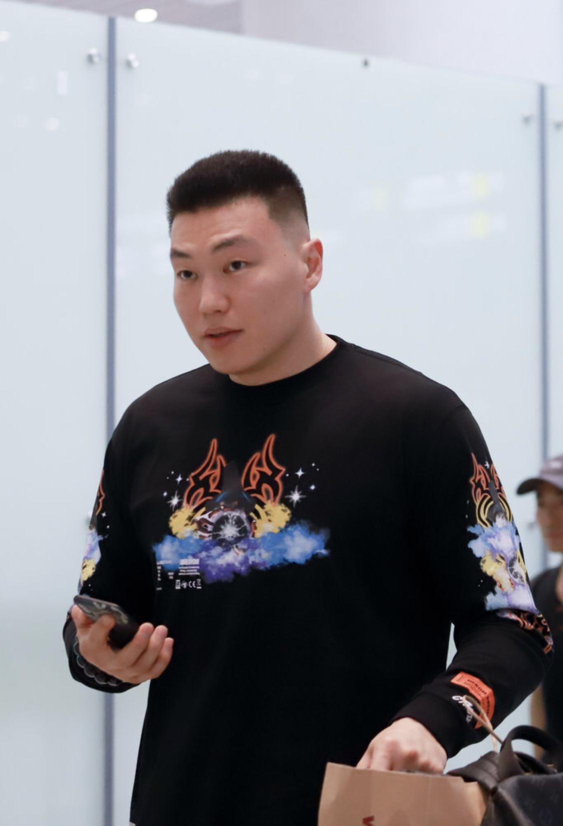 新疆广汇发布备战花絮；加时末段再遭质疑；欧超杯任务艰巨；赛季目标并未改变的简单介绍