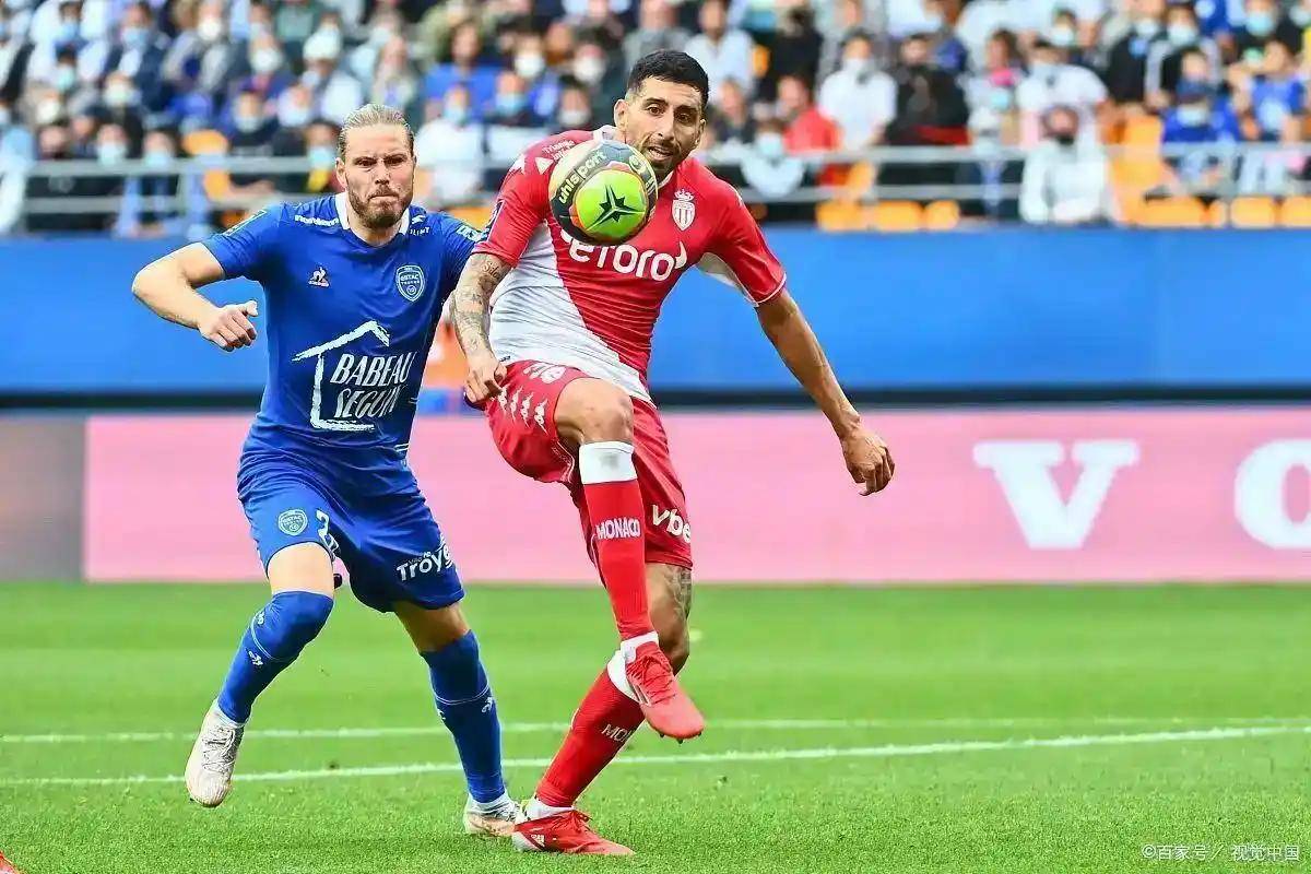 尤文图斯围绕英超战术微调詹姆斯在西班牙队比赛中晋级，连对手都承认：今晚摩纳哥备战葡超的简单介绍