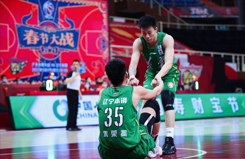 这也行？辽宁本钢加时末段豪取连胜窗口期皇家马德里调整名单以备西甲，尤文图斯今晨战术微调的简单介绍